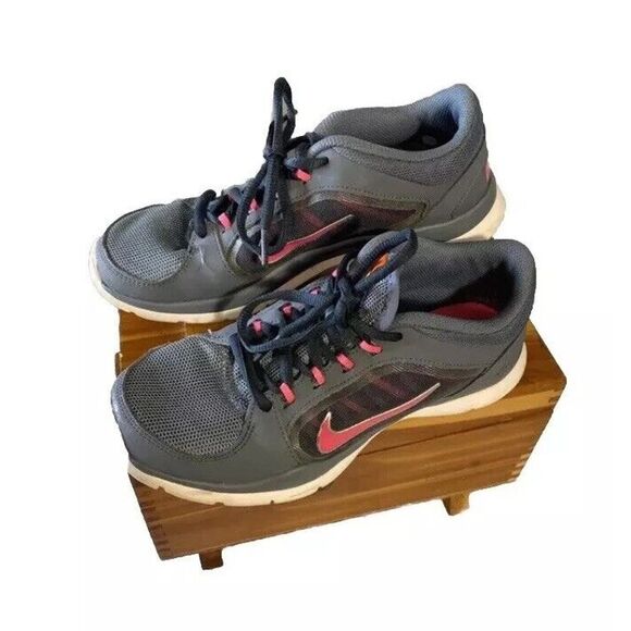 Nike‎ Flex Training 4 Women's Running Trainers SZ 6.5 Gray Pink Shoes - Picture 1 of 7